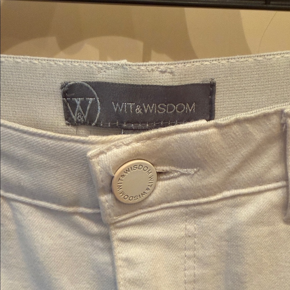Wit & Wisdom
Ab'Solution High Waist Raw
Hem Ankle Straight Leg Jeans - Picture 5 of 8